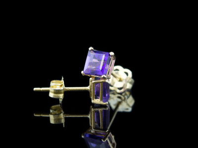 AMETHYST SQUARED | Solid Gold ear studs
