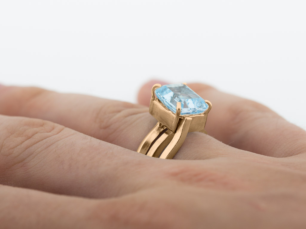 SKY TOPAZ TRIPLE │ Silver ring with Gold vermeil