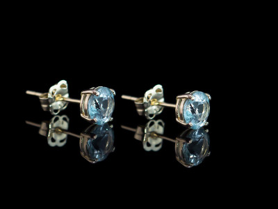 AQUAMARINE SPARKLE | Gold faceted earstuds in 5mm (made to order)