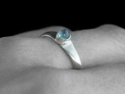 Aqua Pointed | Ring aus 925er Silber mit Aquamarin (ausverkauft)