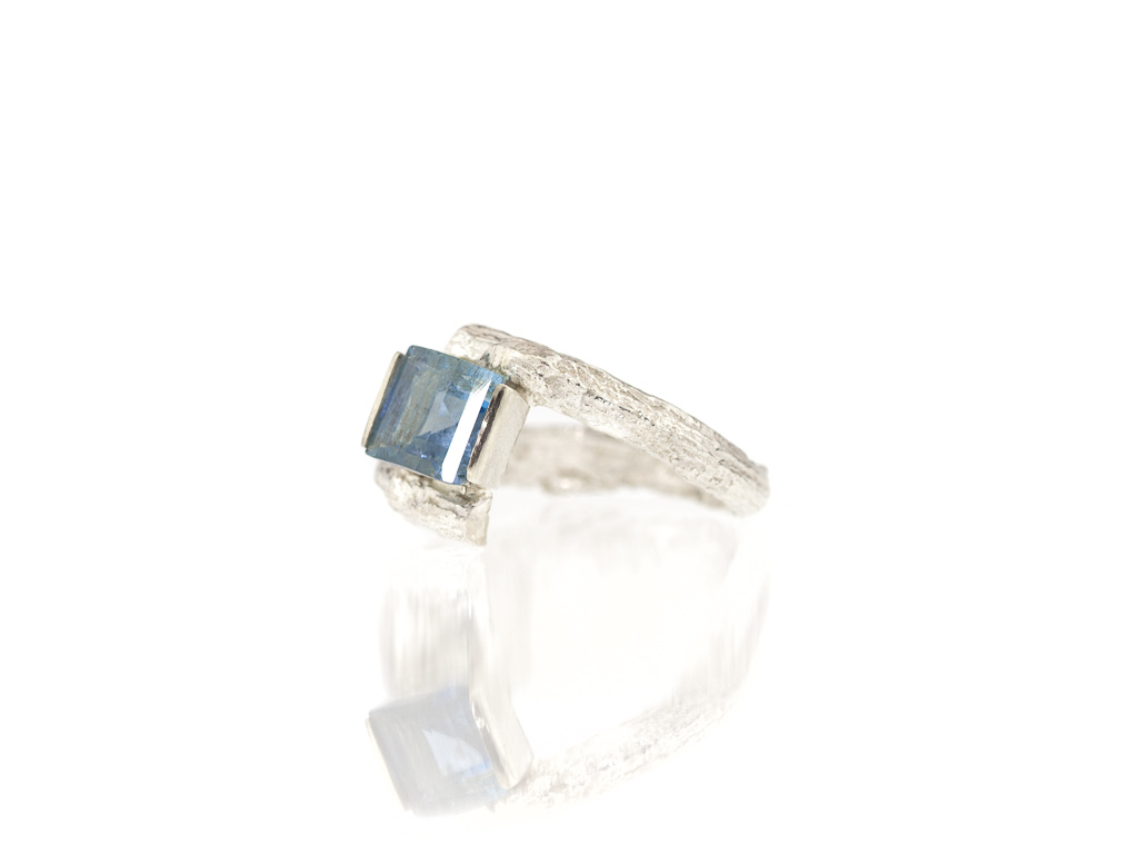 AQUAMARINE ON TWIG | Sterling Silver Ring (Sold Out)