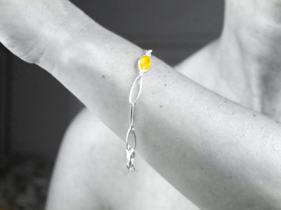 Citrine Loops | Sterling Silver Bracelet with an oval faceted Citrine (sold out)