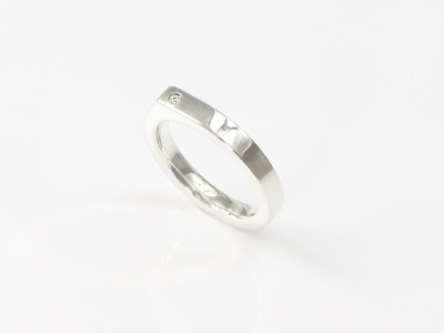 Shiny edge Sterling Silver ring