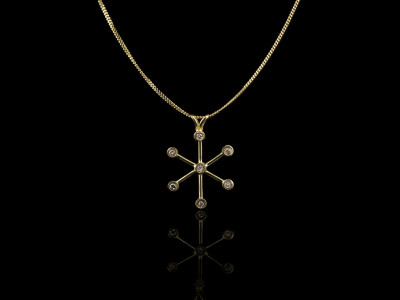 SUN STAR | 18K Gold necklace with 7 diamonds