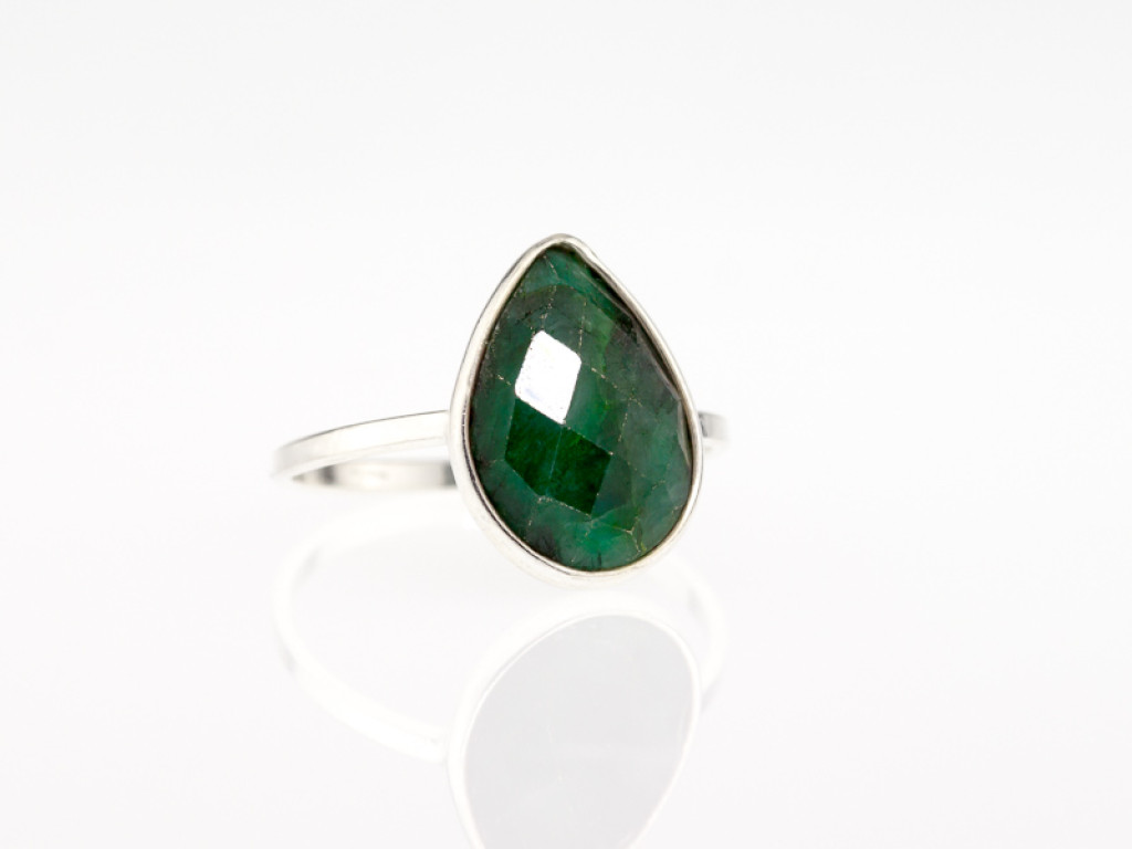 DROP GREEN EMERALD | Sterling Silver ring (sold)