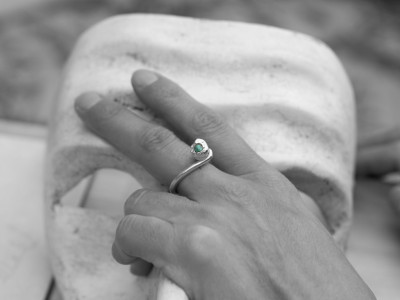 EMERALD SWIRL | Sterling Silver ring with a twist (sold out)
