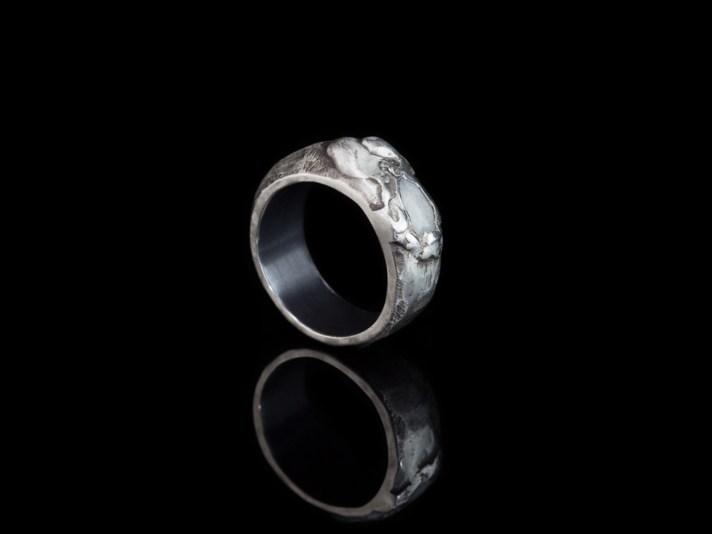 WHITE EMERALD ON BLACK SILVER | Ring in Sterling Silver (sold)