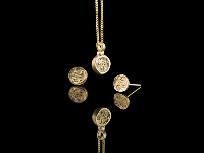 Fleur-De-Lis | Halskette aus 375er Massivgold mit Schwertlilie