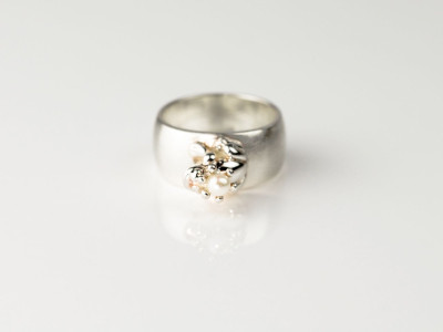 ENCHANTED FROG | Sterling Silver ring with Pearl