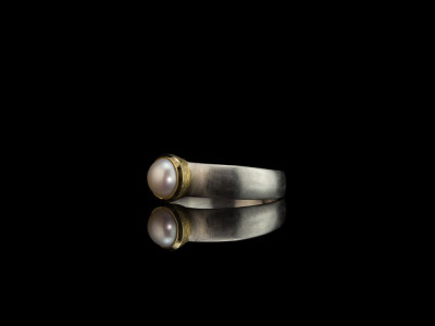 PEARL RING IN SILVER WITH GOLD BEZEL | Matte brushed finish (sold)