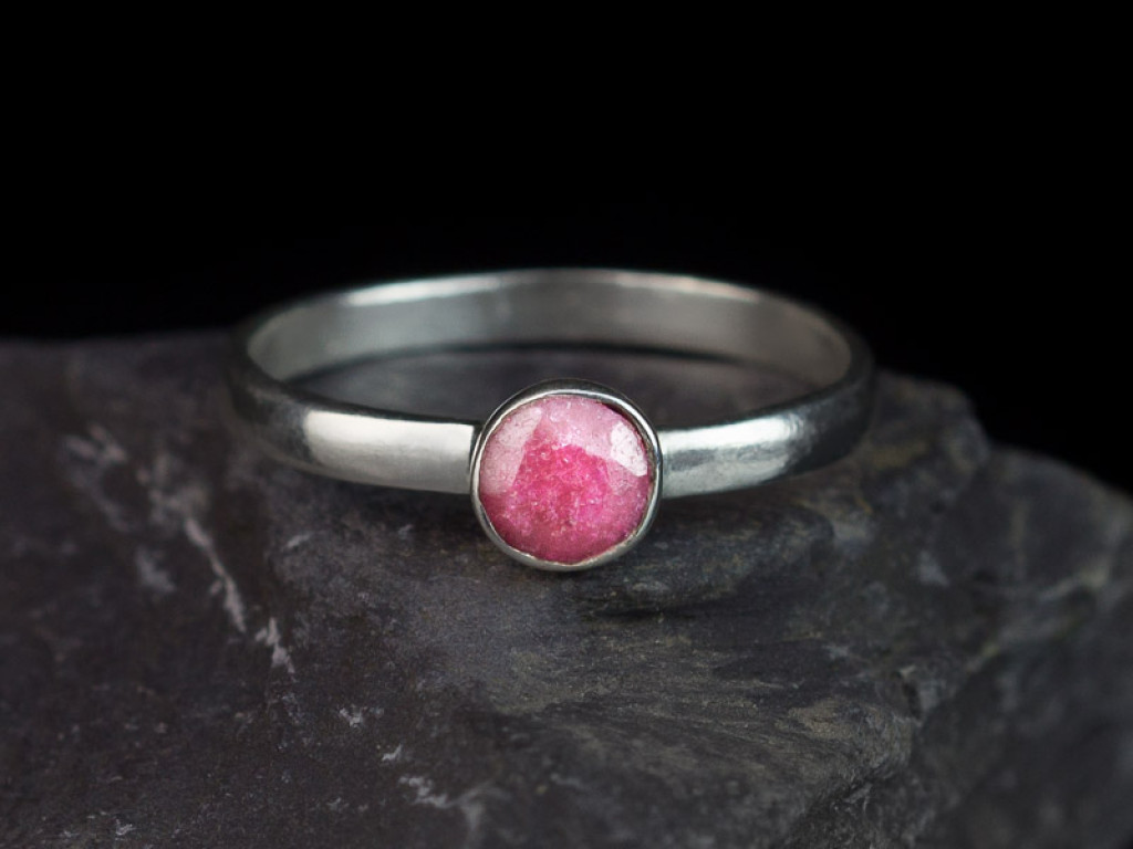 THE PRECIOUS RUBY | handcrafted Sterling Silver ring (sold out)