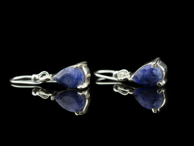 BLUE DROPS | Sterling Silver earrings with Sapphires (Sold Out)