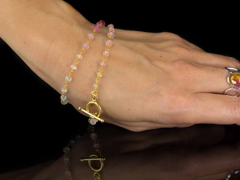 Tourmaline Colours | Gold bracelet or short necklace in green pink and red (sold out)