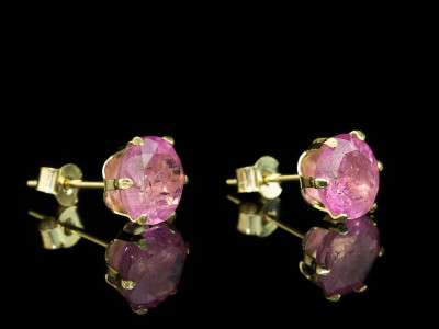 PINK TOURMALINE | Ear studs in nine Carat Gold (made to order)