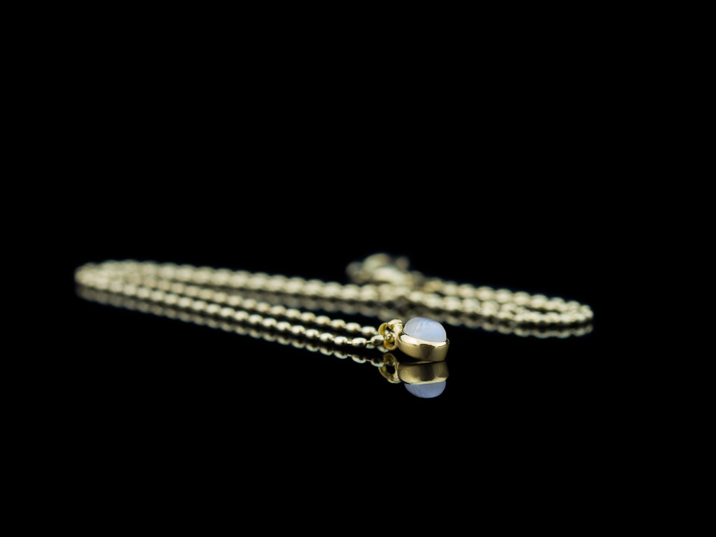 MOONBOW | Gold vermeil necklace with Rainbow Moonstone