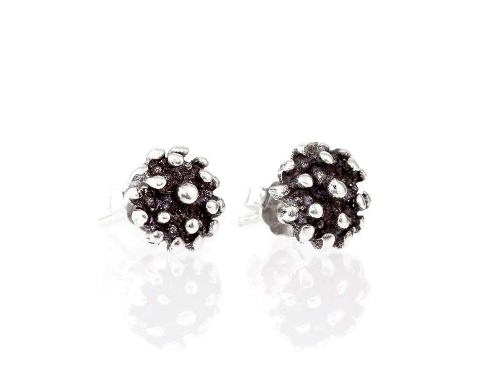OCTOPUS | Sterling Silver ear studs with black finish (sold out)