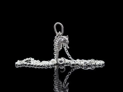 SEAHORSE | Sterling Silver necklace (made to order)