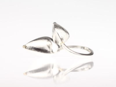 DOUBLE WRAP PODS | Sterling Silver ring with 9ct Gold