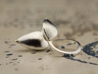 DOUBLE WRAP PODS | Sterling Silver ring with 9ct Gold